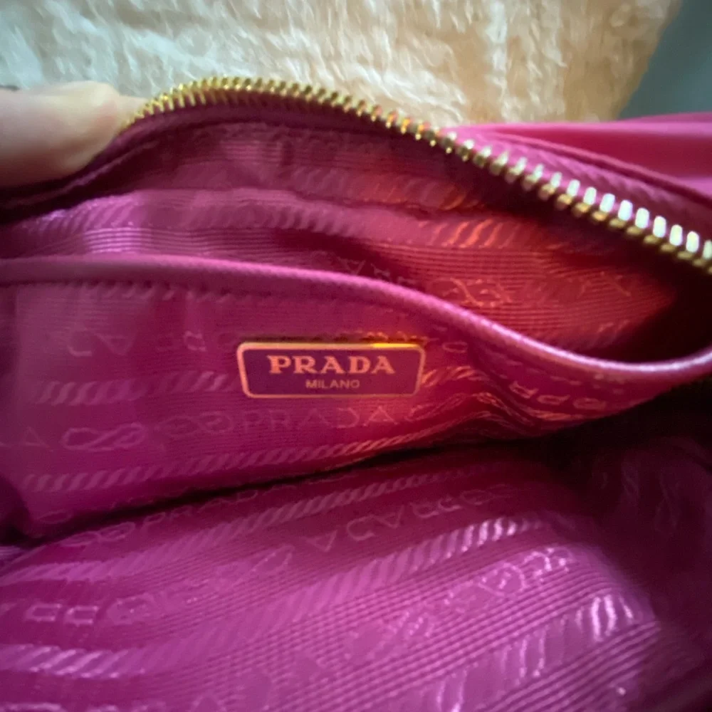 Prada Pink ‘Bow Camera Crossbody Bag Tessuto Small - Picture 2 of 4